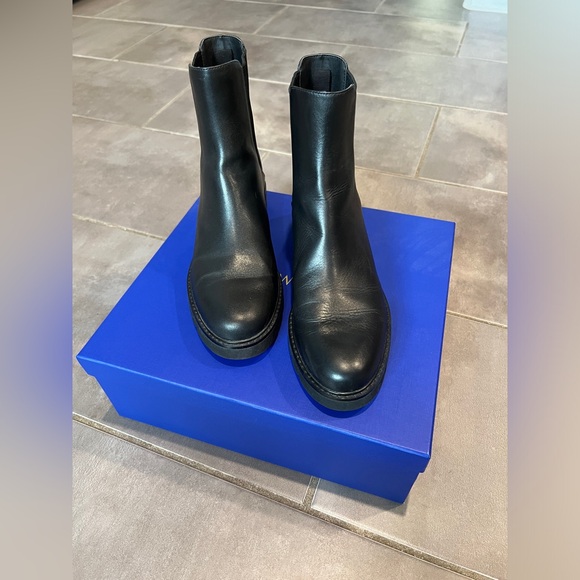 Stuart Weitzman Dylan Black Bootie - Picture 1 of 7